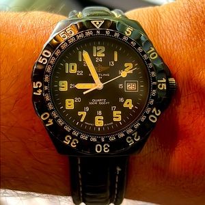 Breitling colt military M57036